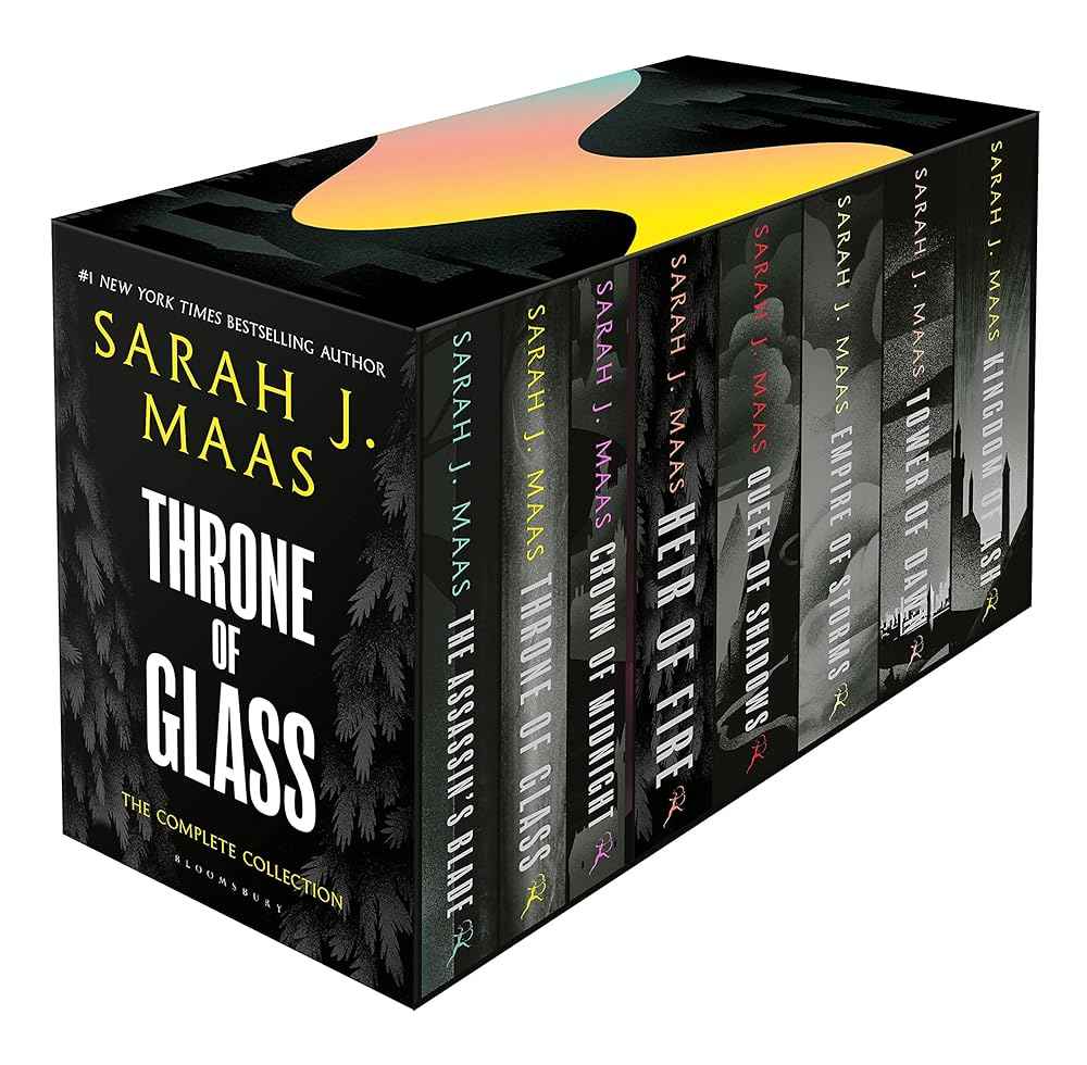 Throne of Glass Box Set [paperback] Sarah J. Maas [Jun 29, 2023] by Sarah J. Maas